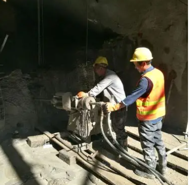 都兰水下抗分散灌浆料特点 水下不分散注浆料介绍