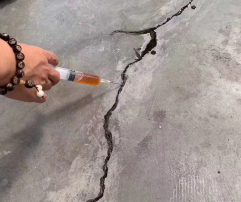 都兰混凝土裂缝修补技术详解​